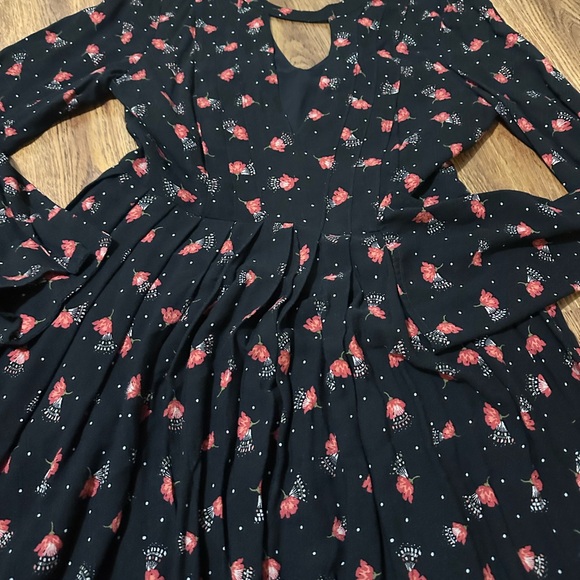 Gorgeous Free People Flowy Dress - Picture 2 of 6